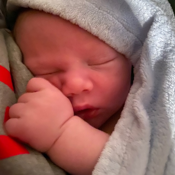 Meet your Posher, Cary - Picture 4 of 7